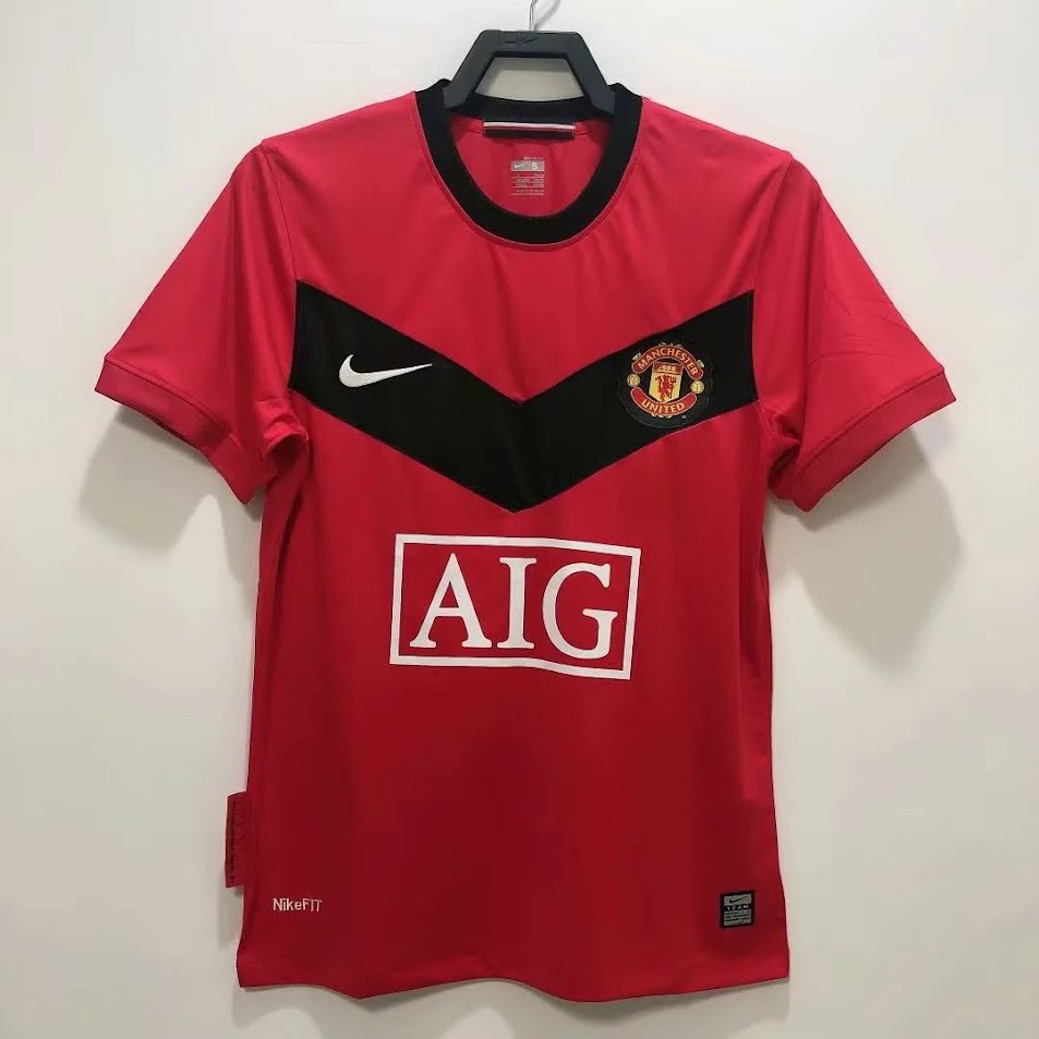 MANCHESTER UNITED RETRO