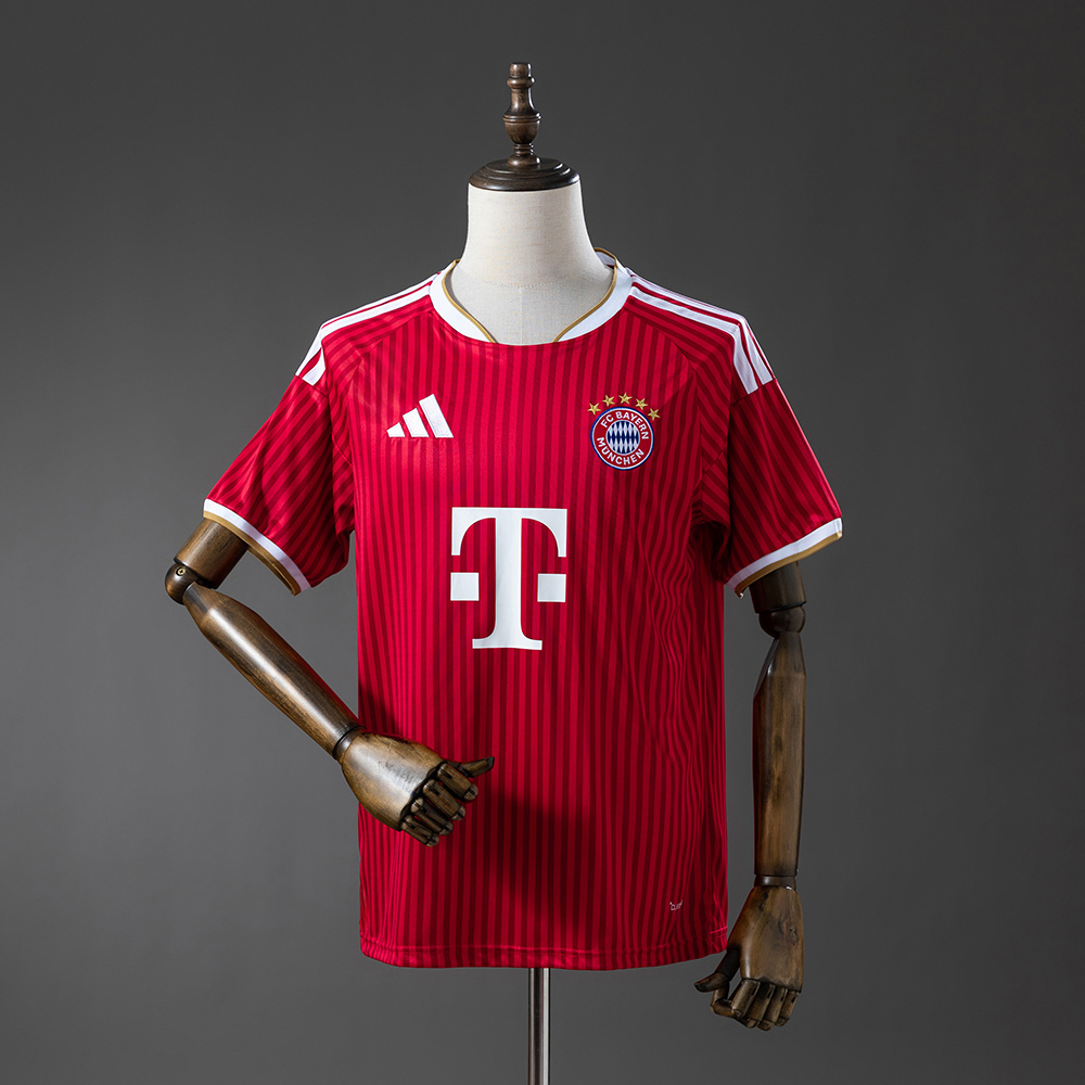 Bayern Munich's home shirt  26/27 season.