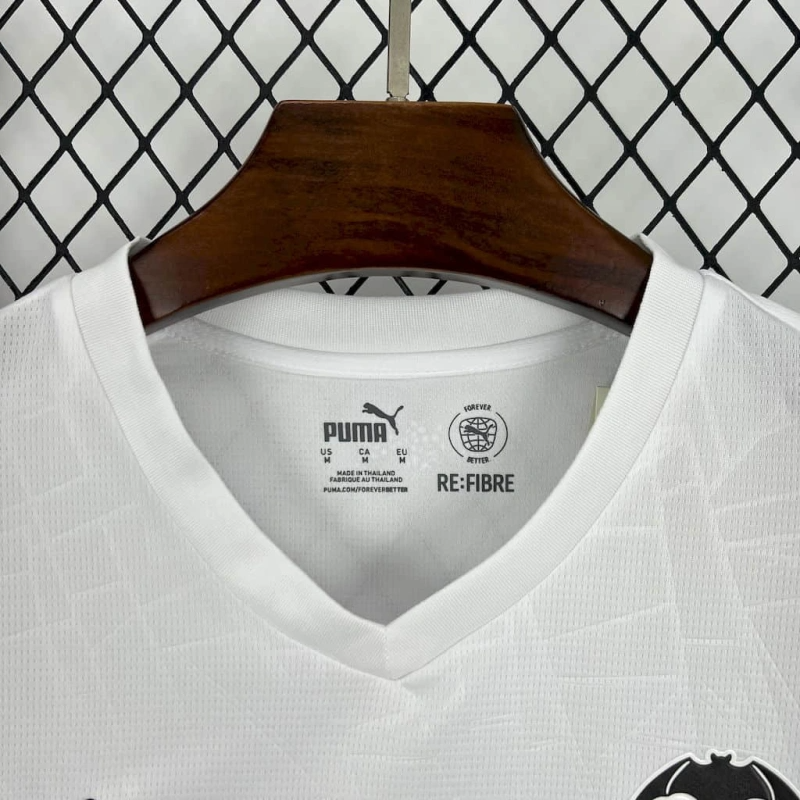 25/26 Valencia Home
