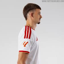sevilla home  26/27
